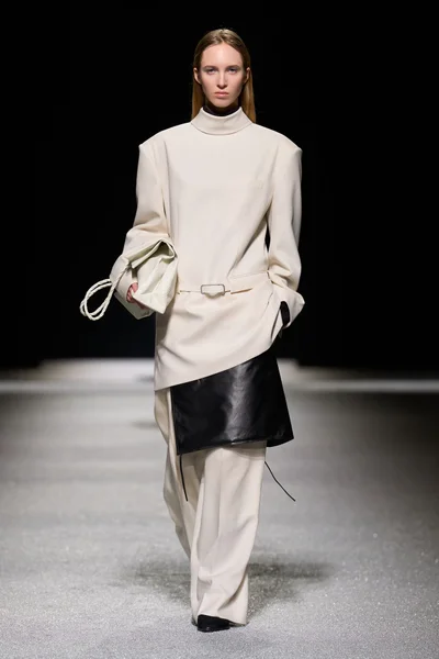 Look 23